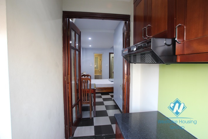 Budget nice studio for rent on Lac Long Quan Street, Tay Ho District, Ha Noi